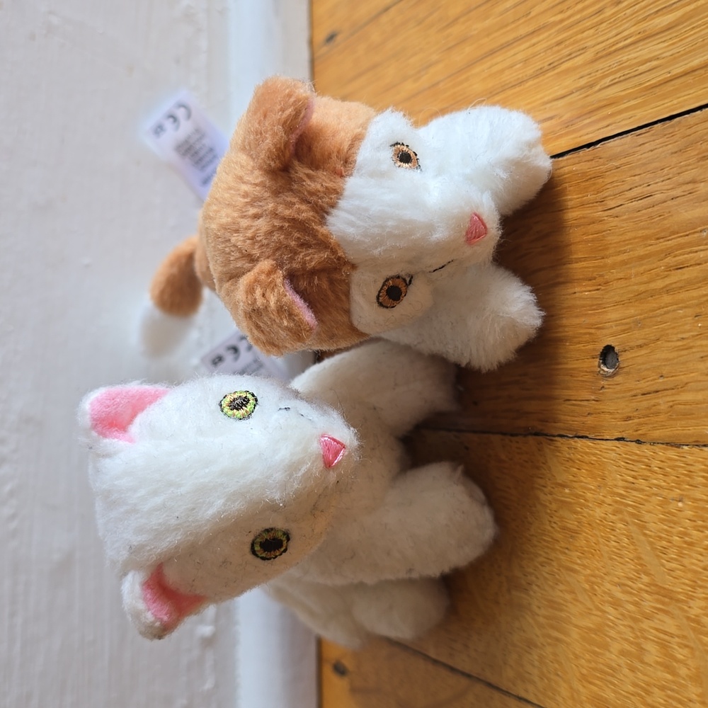 American Girl Doll, Rebecca Rubin Kittens, Set of Two: White & Brown/White, EUC